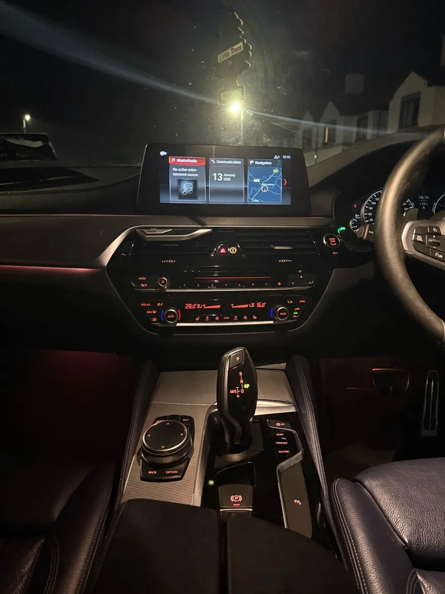 BMW 520D G30 M-SPORT - Image 2