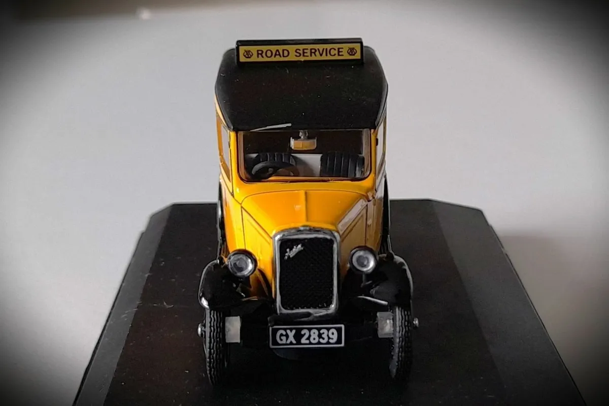 Collectable Oxford Diecast – Austin 7 RN AA Van - Image 3