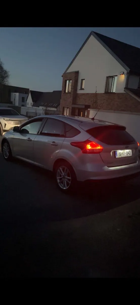 Ford Focus 2015 - Image 2