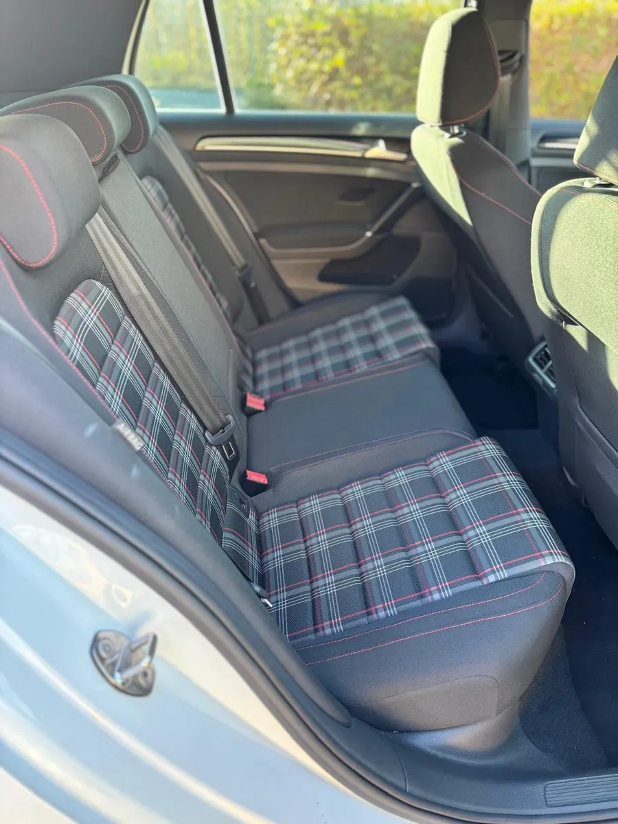Volkswagen Golf GTI 2014 - Image 2
