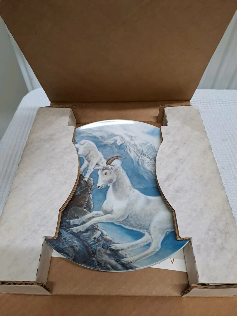 A Gentle Persuasion Collector Plate - Image 1