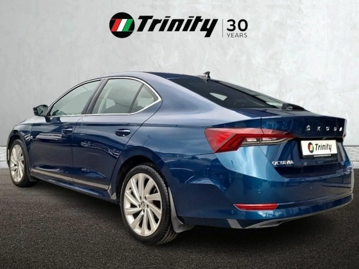 Skoda Octavia DEPOSIT TAKEN ** HI SPEC STYLE MODEL - Image 3