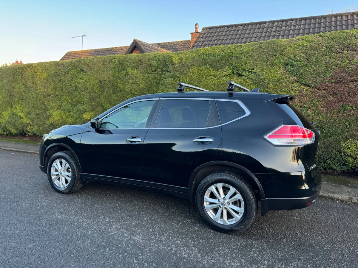 Nissan X TRAIL low mileage  7 seats - Image 4