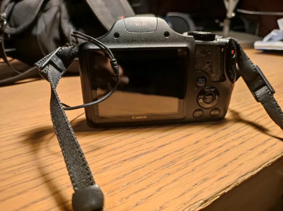 Canon PowerShot SX530 HS / 16MP / 50x Zoom - Image 2