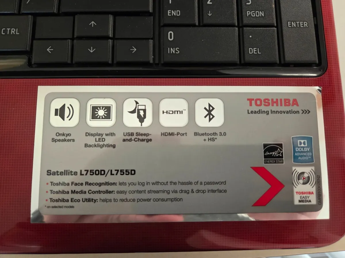 Toshiba Satellite L750D Laptop - Image 2