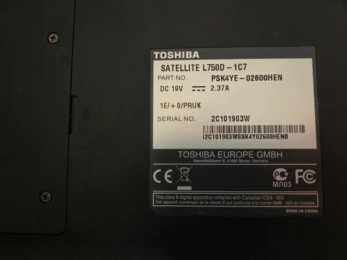 Toshiba Satellite L750D Laptop - Image 4