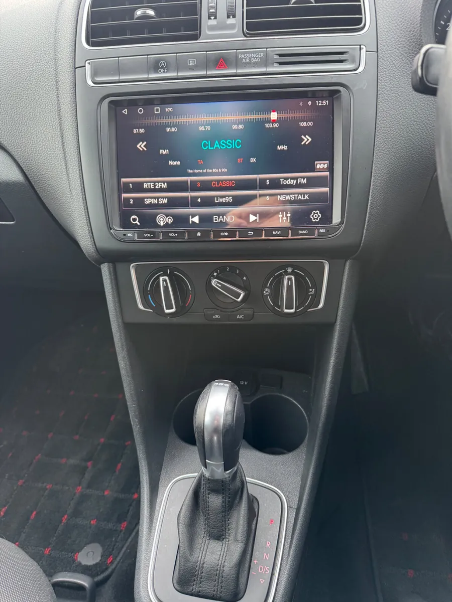 Volkswagen Polo 2016 low mileage Auto - Image 3