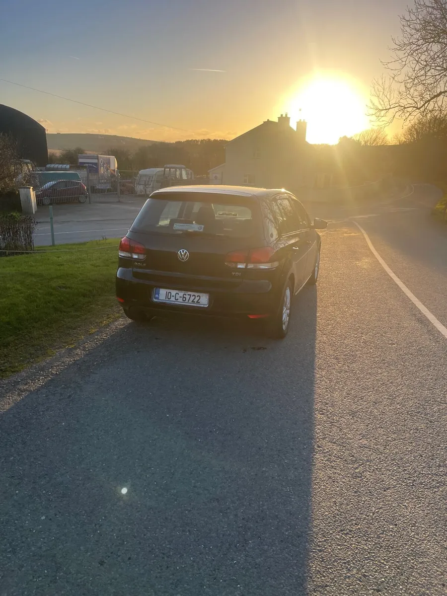Volkswagen Golf 2010 - Image 3