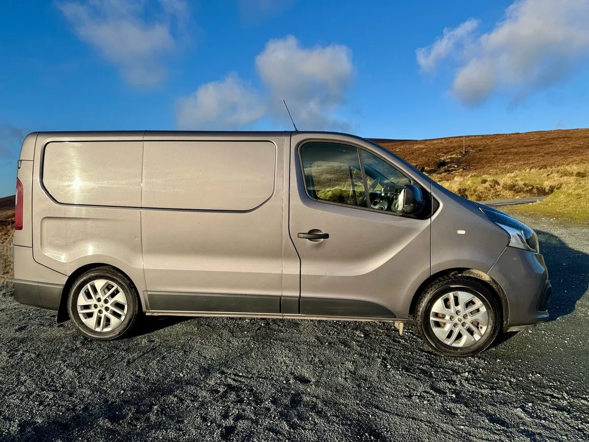 2015 Renault Trafic Sport***BARGAIN ***NEW CVRT - Image 2