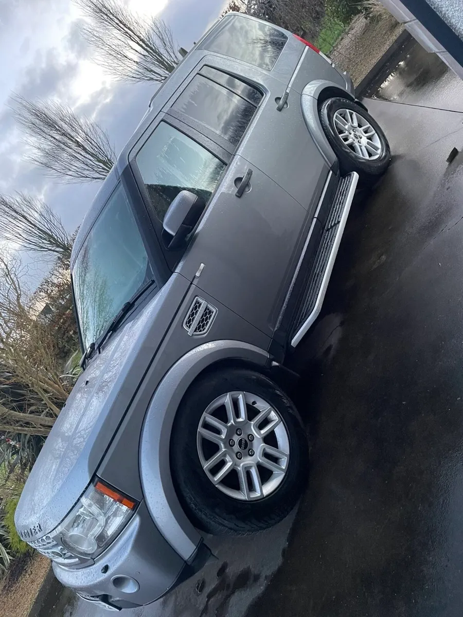 Land Rover discovery4 hse - Image 1