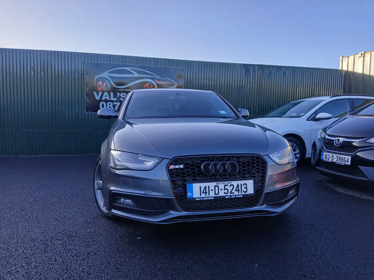 14 Audi A4  S line Black  Edition - Image 3