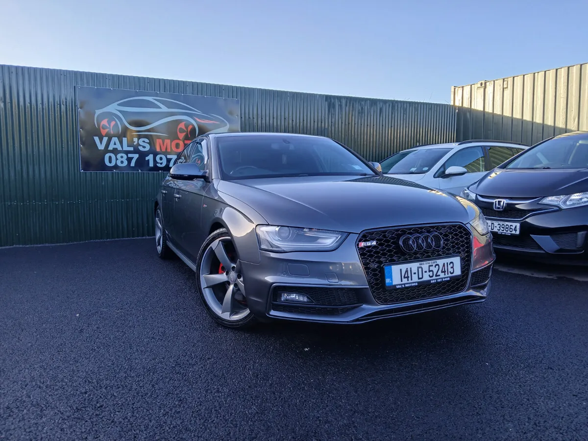 14 Audi A4  S line Black  Edition - Image 4