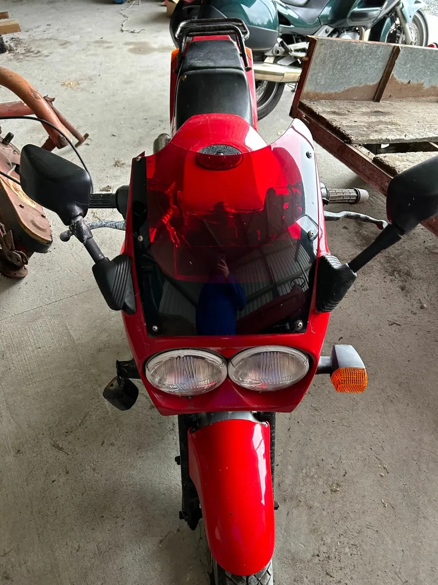 Kawasaki GPX 600R - Image 3