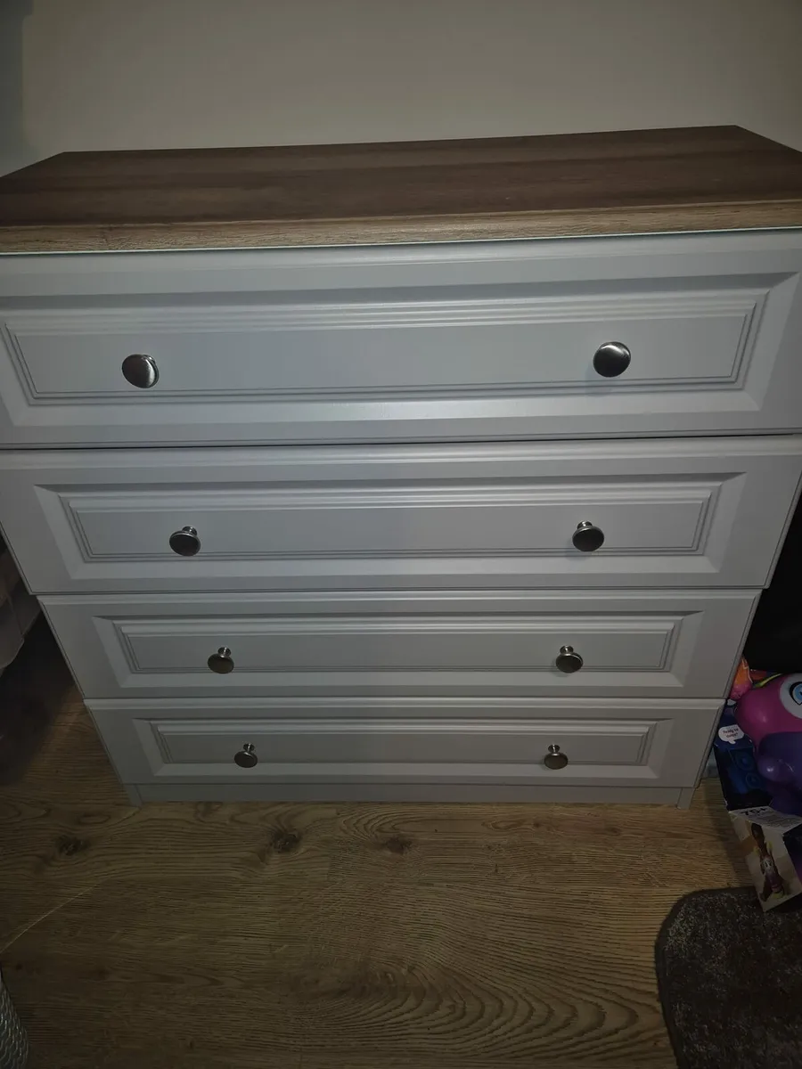 Wardrobe dresser lockers - Image 2