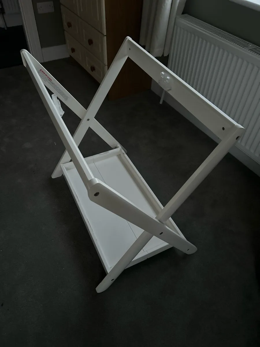Uppababy Bassinet and Stand - Image 1