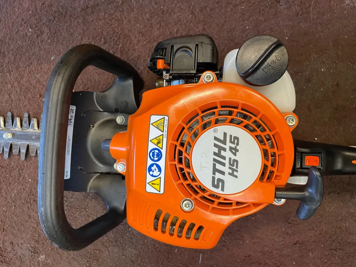 Stihl hs 45 hedge trimmer - Image 1
