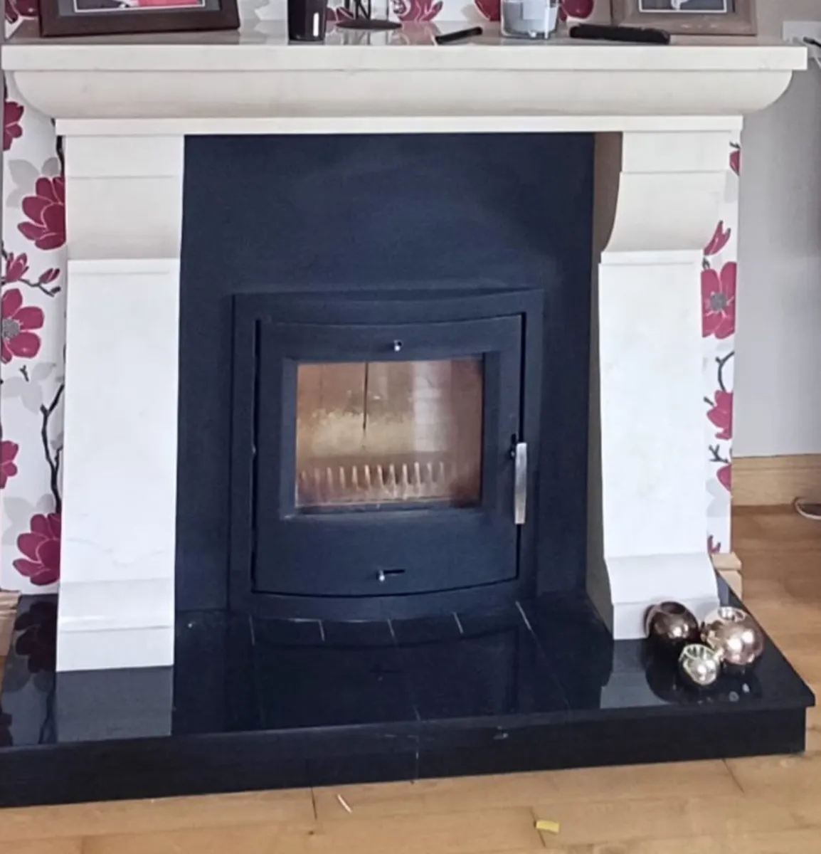 Fireplace and insert stove - Image 2