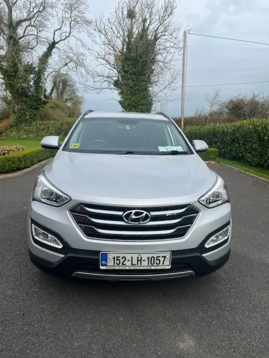 Hyundai Santa Fe 2015 4X4 7-Seater - Image 1