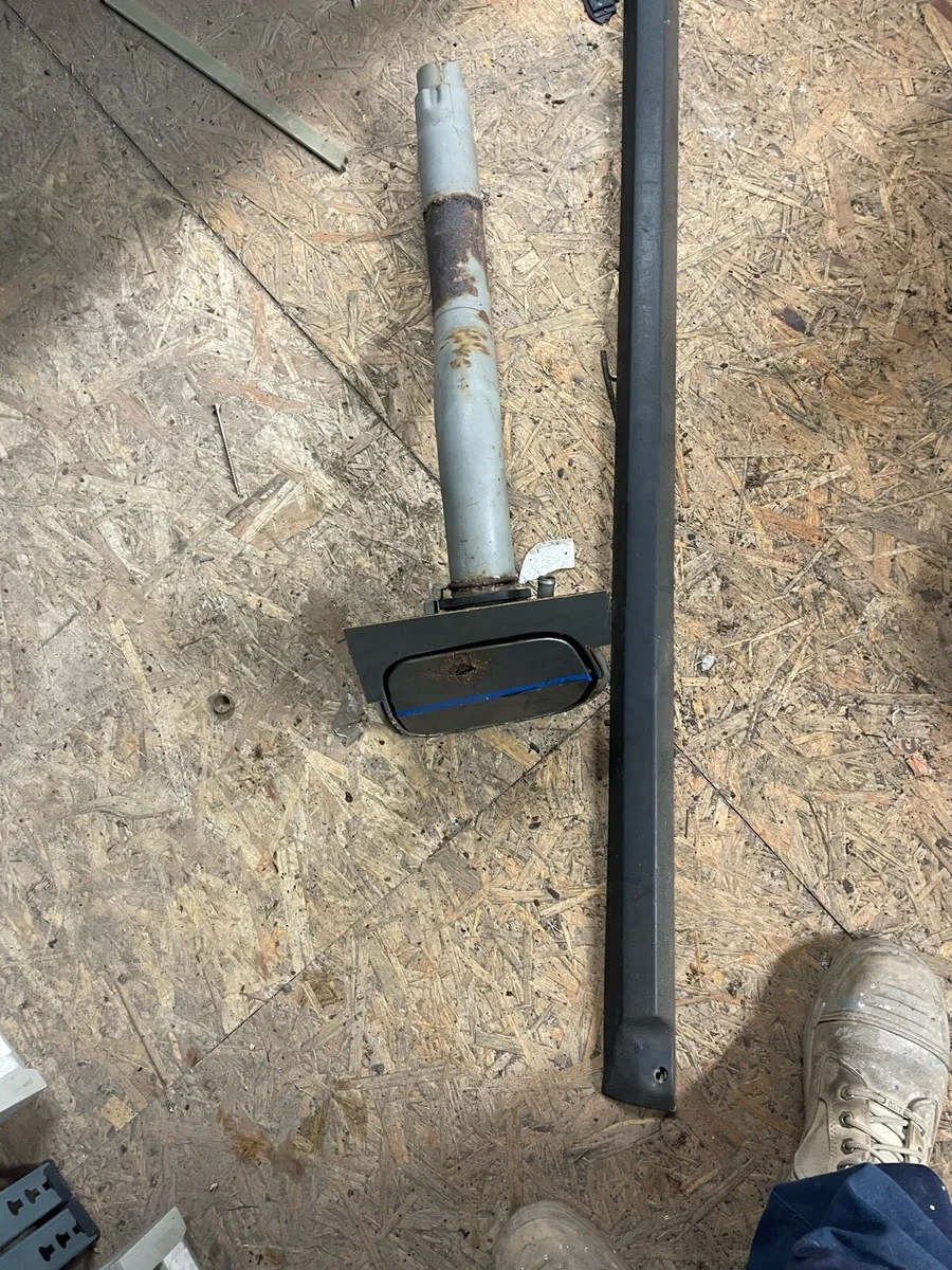 Ford Capri parts - Image 4