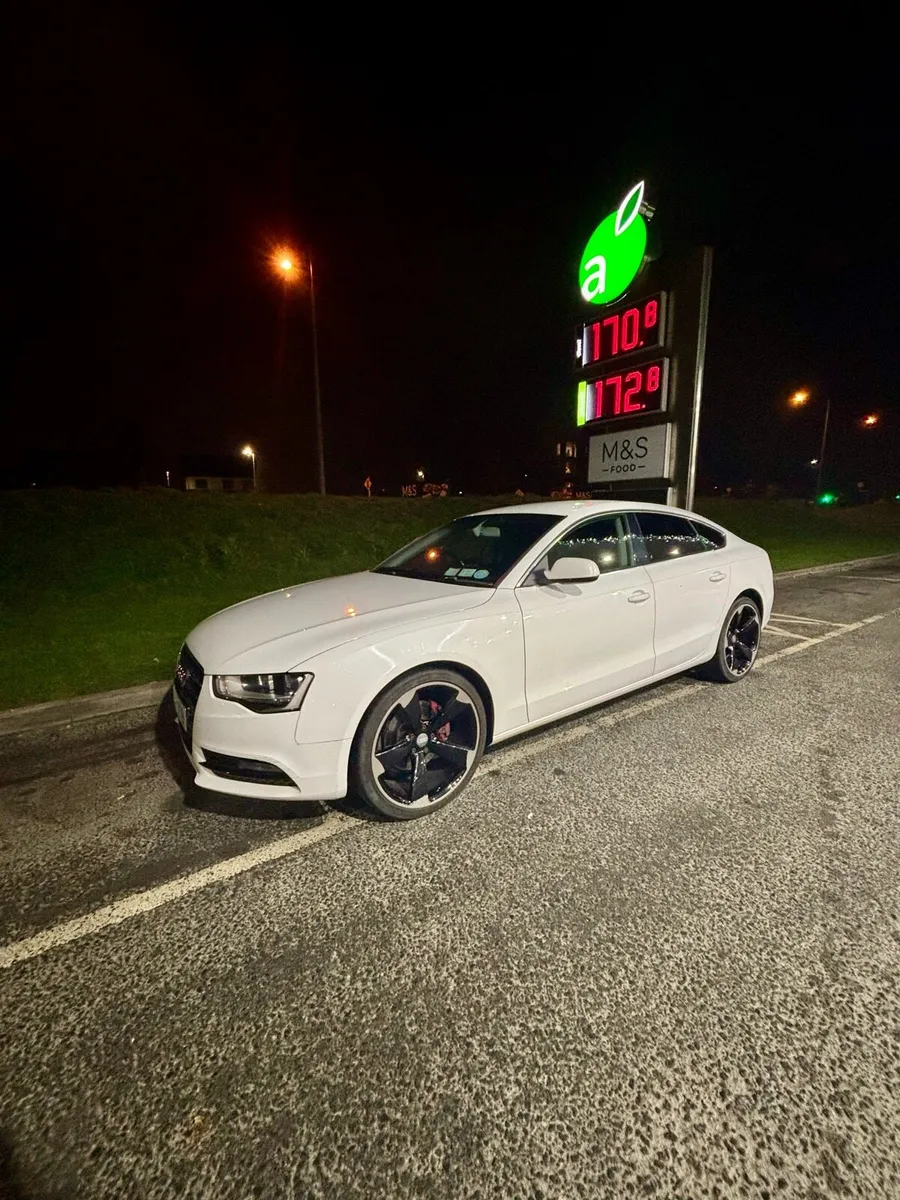 Audi A5 2013 Automatic - Image 2