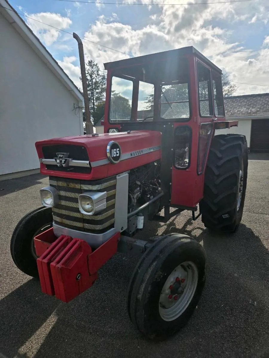 Massey 165 - Image 1
