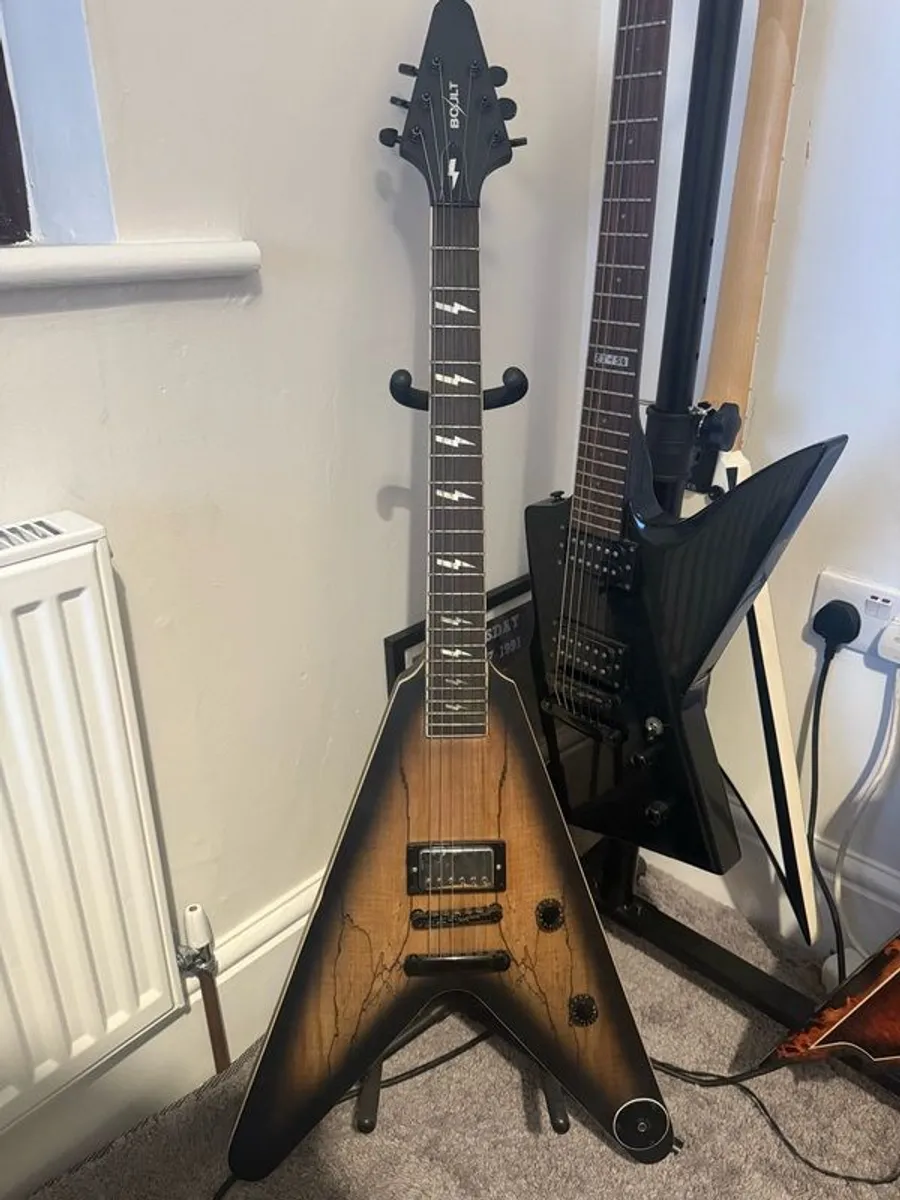 Electric Guitar - Boult Flying V