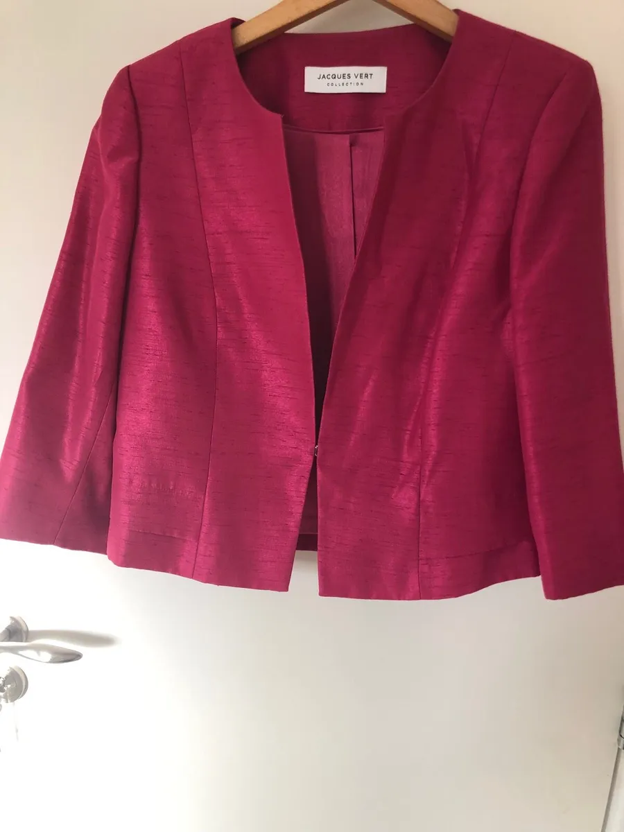 Women’s clothing - Image 1