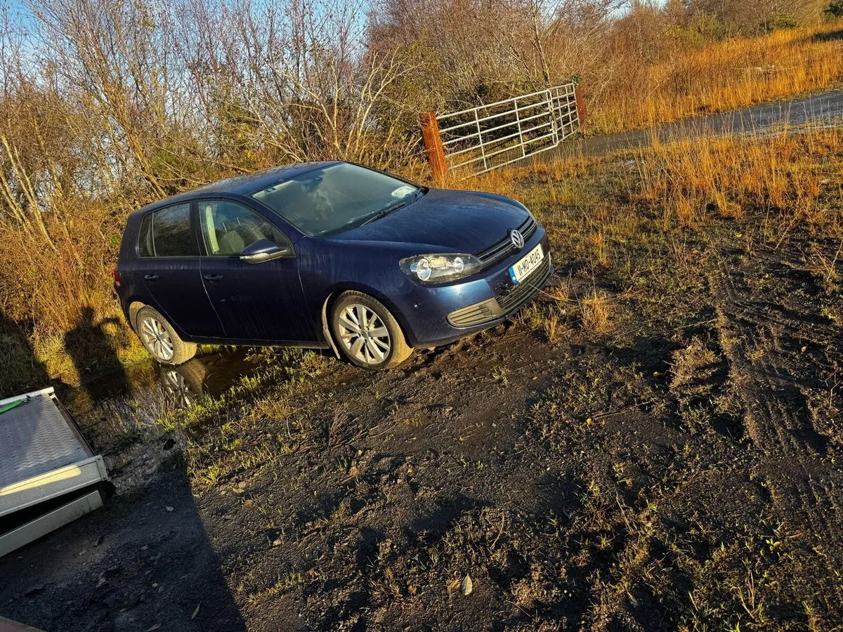 2011 vw golf 1.6tdi auto - Image 2