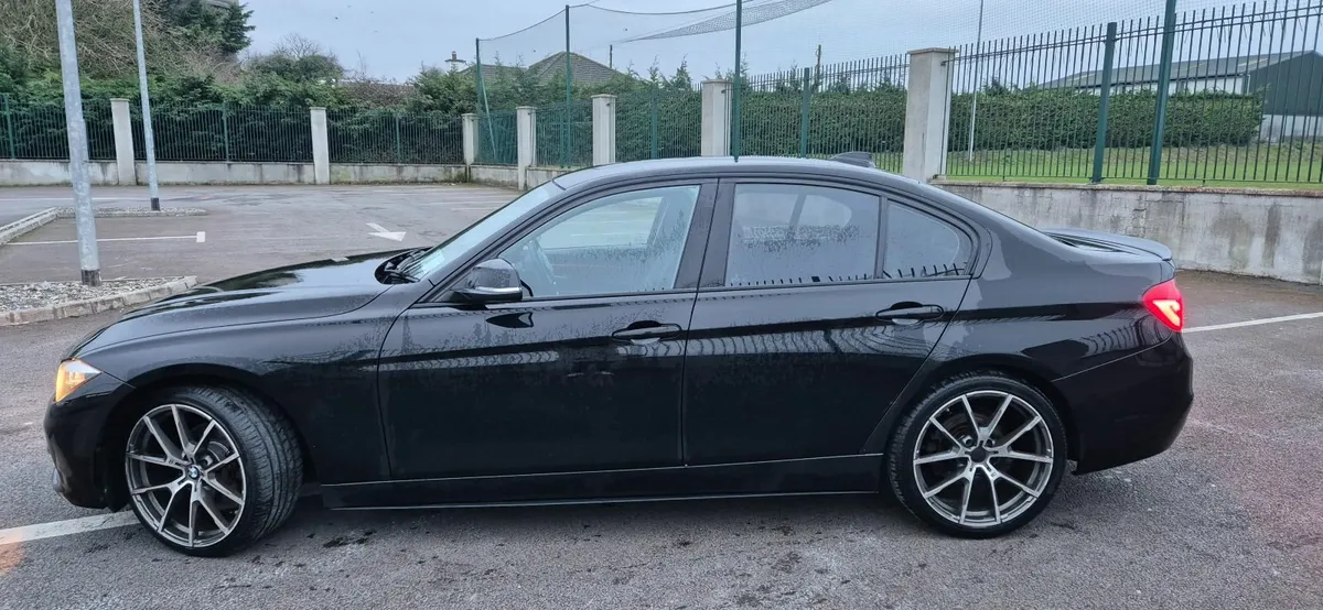 BMW 3-Series 320d Sport - Image 2