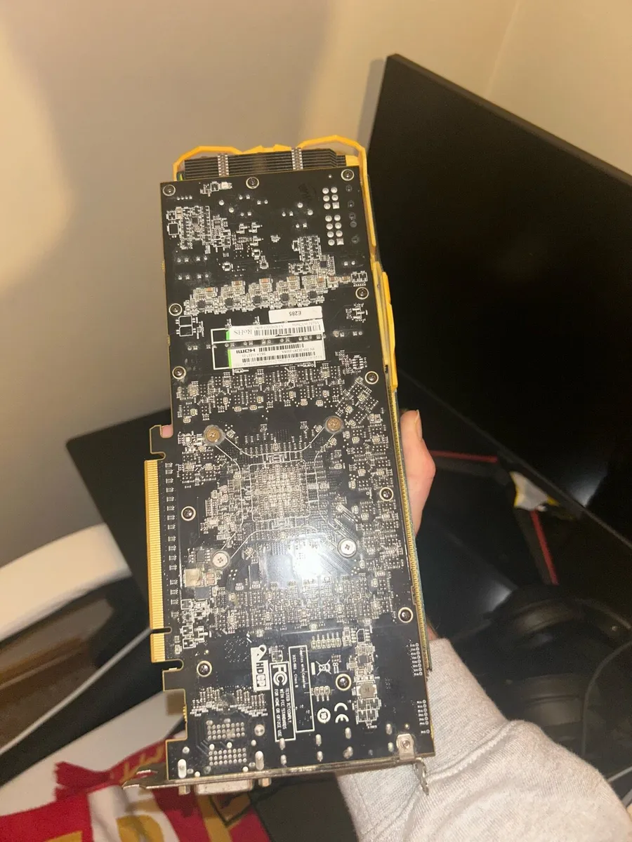 Sapphire AMD Radeon R9 290 Tri-X graphics card - Image 3