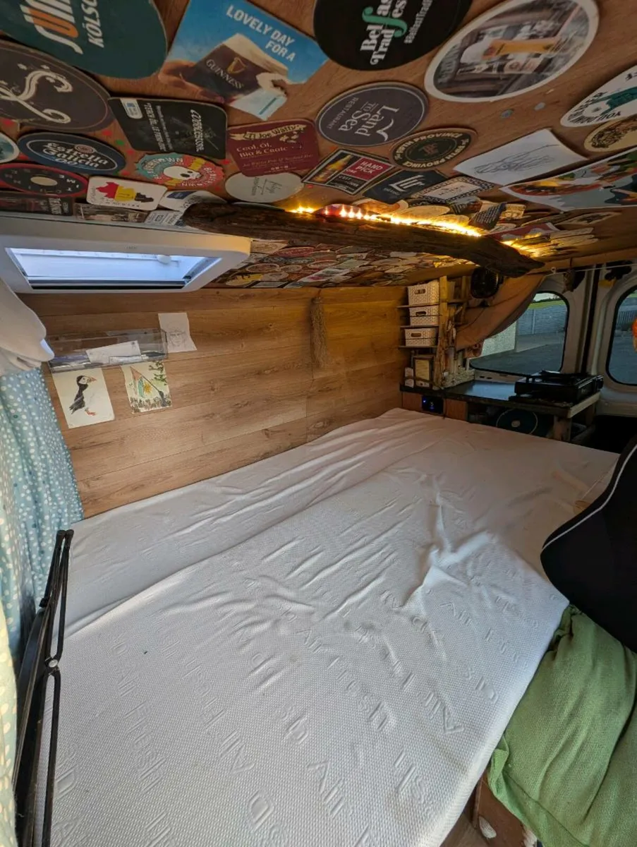 Campervan Renault Trafic - Image 2