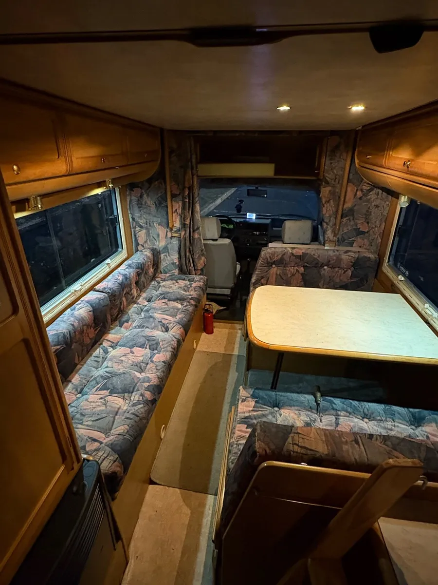 Camper  Rapido 700  full years test on it - Image 4