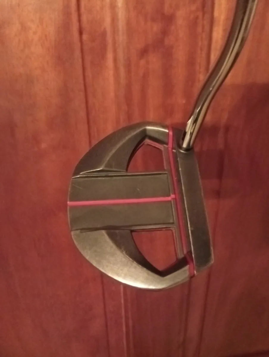 Nike 38 Inch Counter Flex Method Putter - Image 2