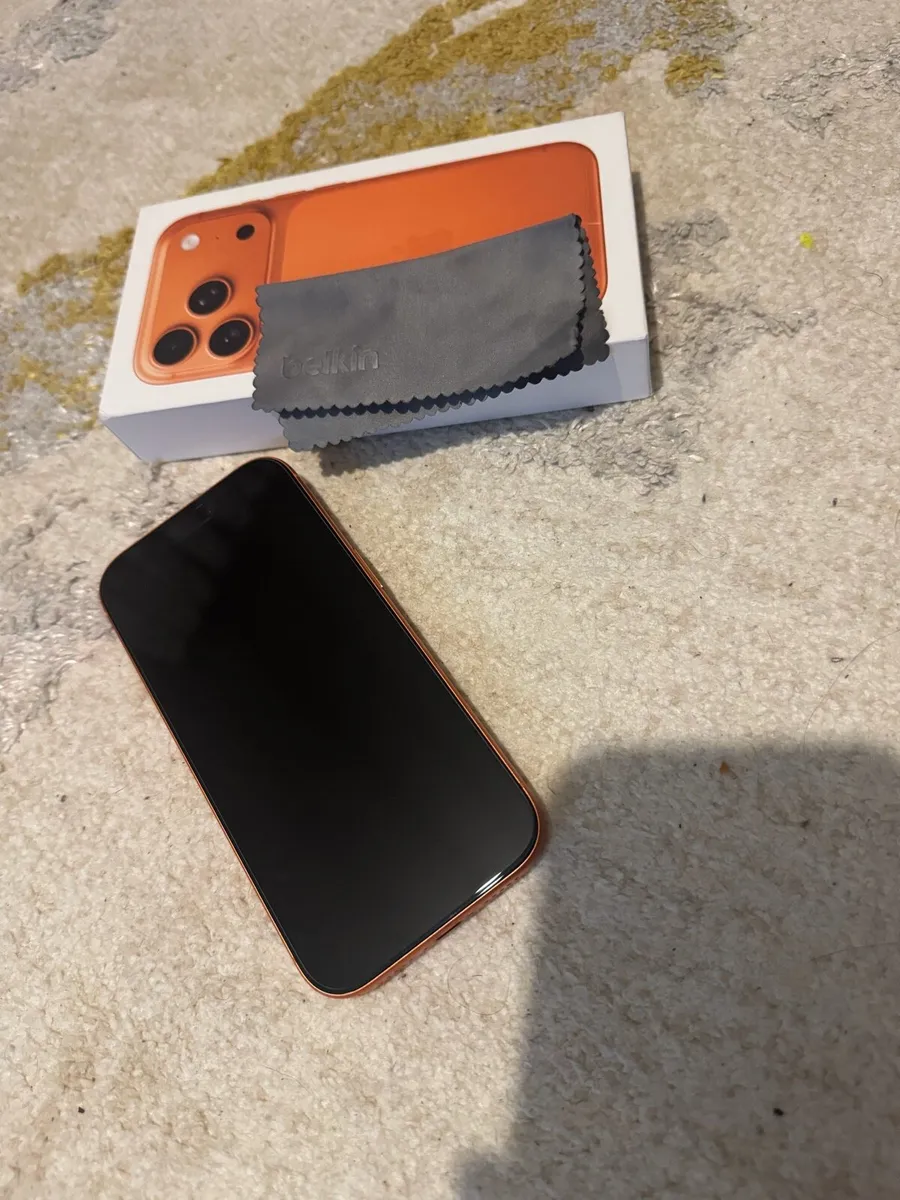 iPhone 17 Pro - Image 2