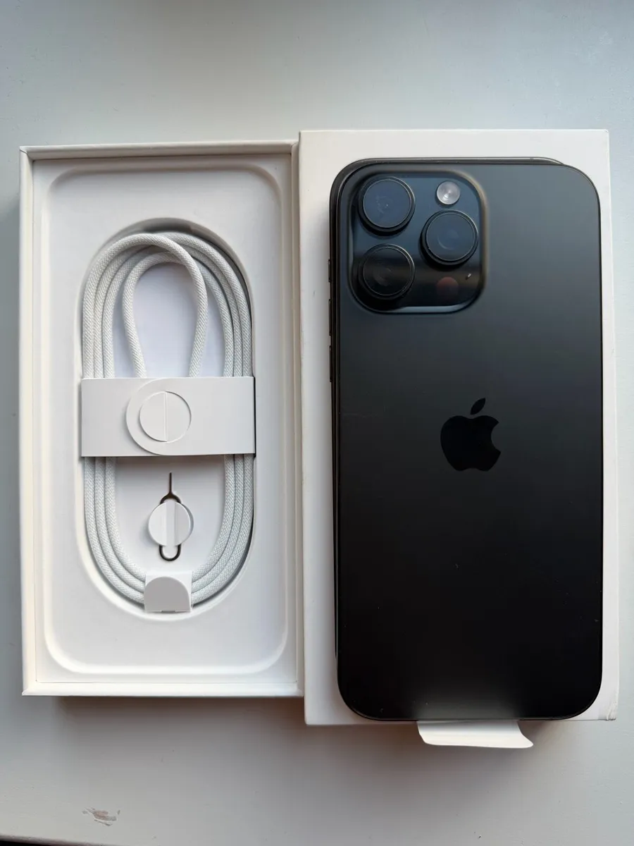 iPhone 16 Pro Max 256GB (🔋- 100%) 4 months old🔥 - Image 1