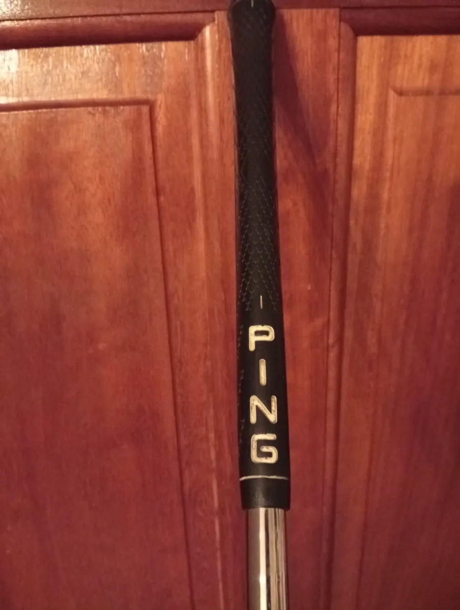 Left Handed Ping i 3 + Sand Wedge As New - Image 4