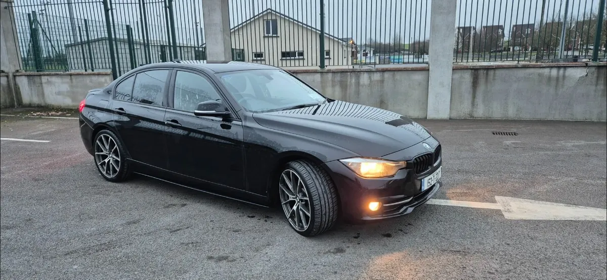 BMW 3-Series 320d Sport - Image 1