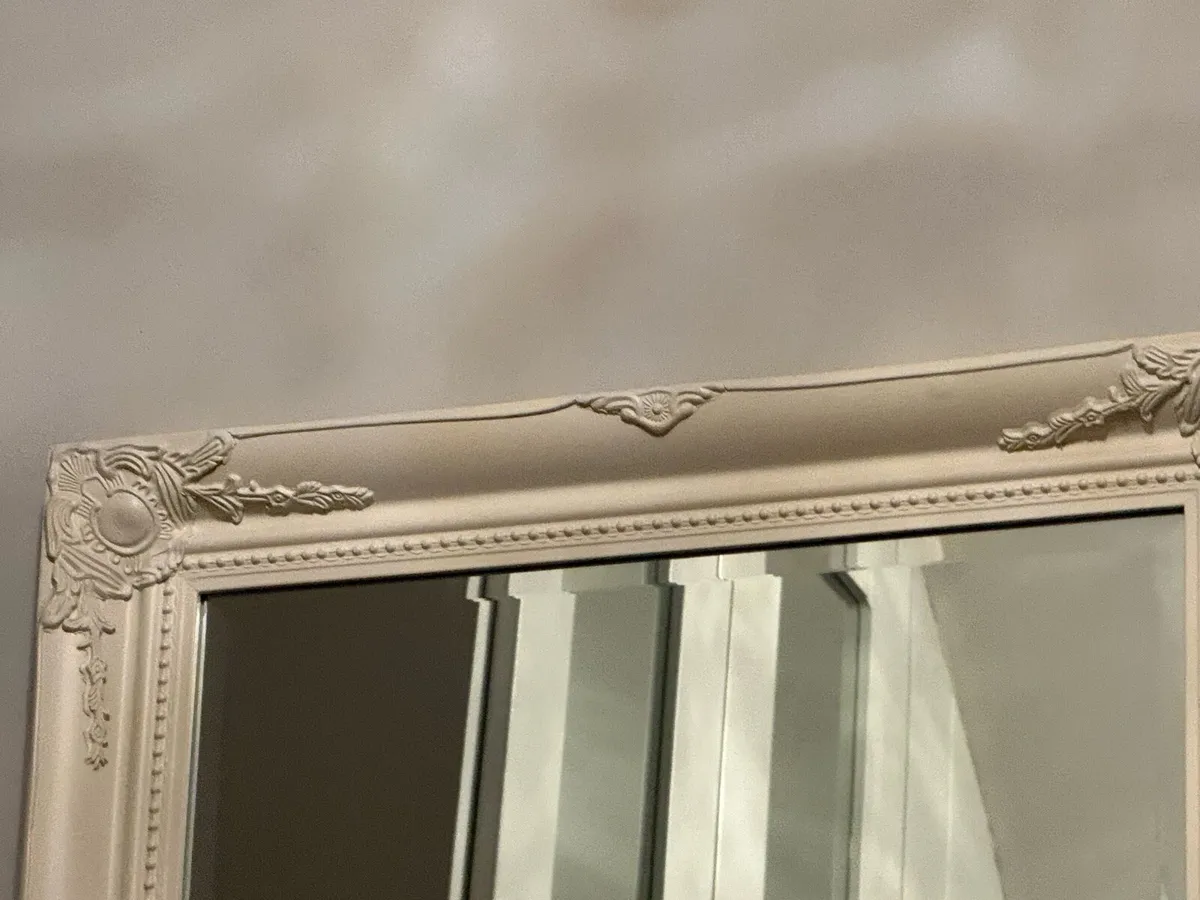 Standing White Mirror - Image 3