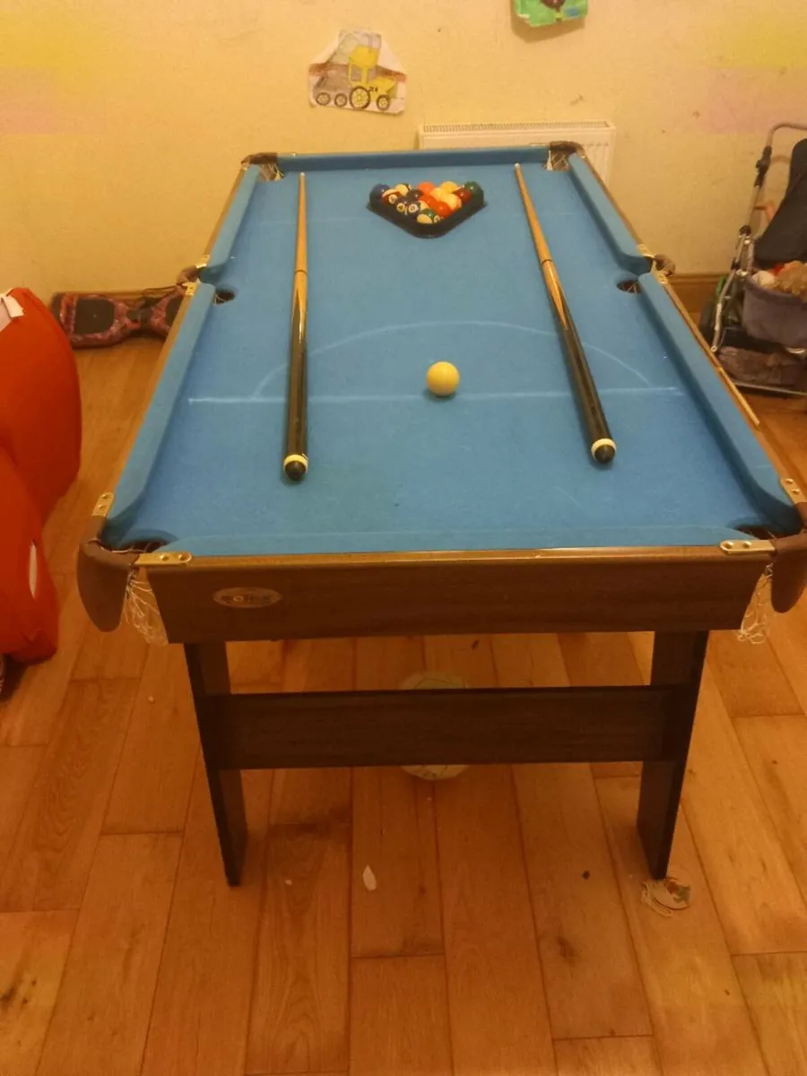 Pool table - Image 2