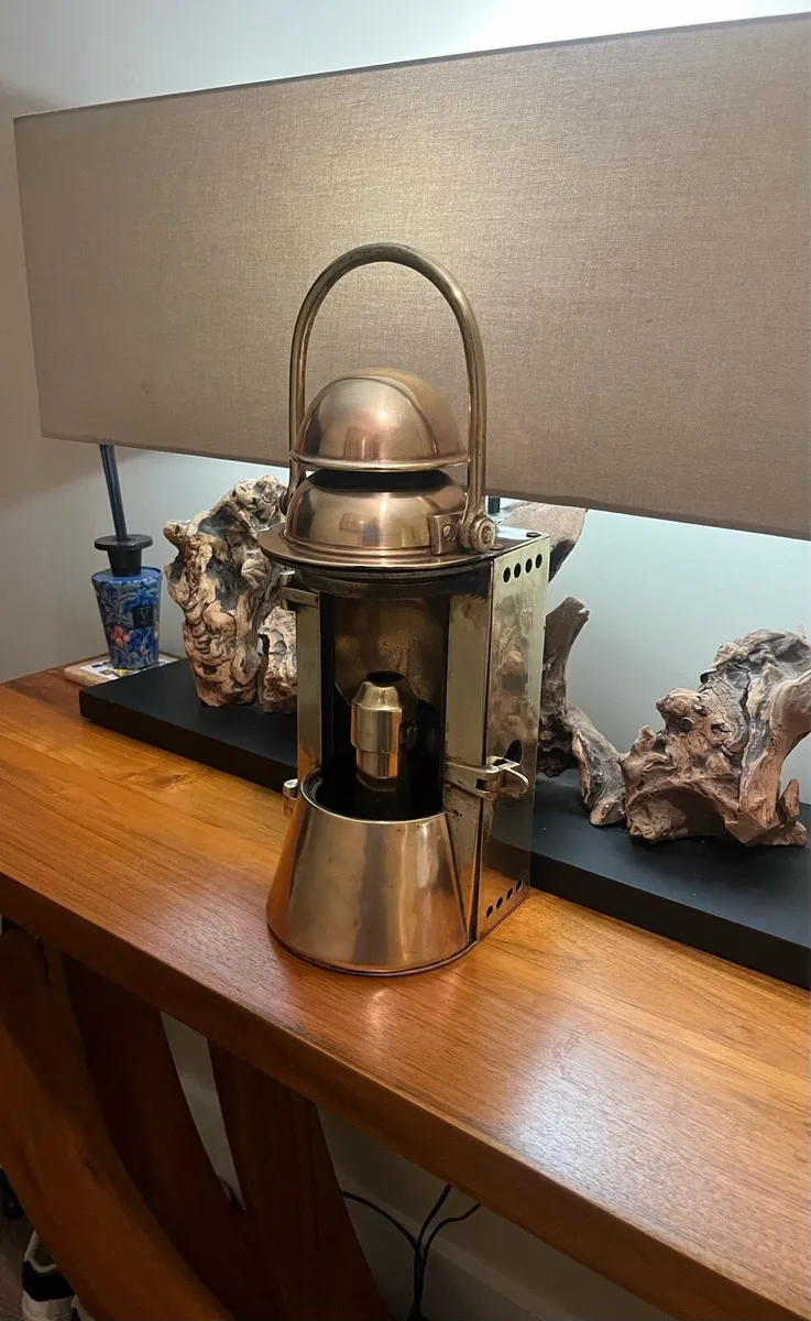 Bulpitt & Sons Admiralty Pattern Brass Ships Lamp - Image 1