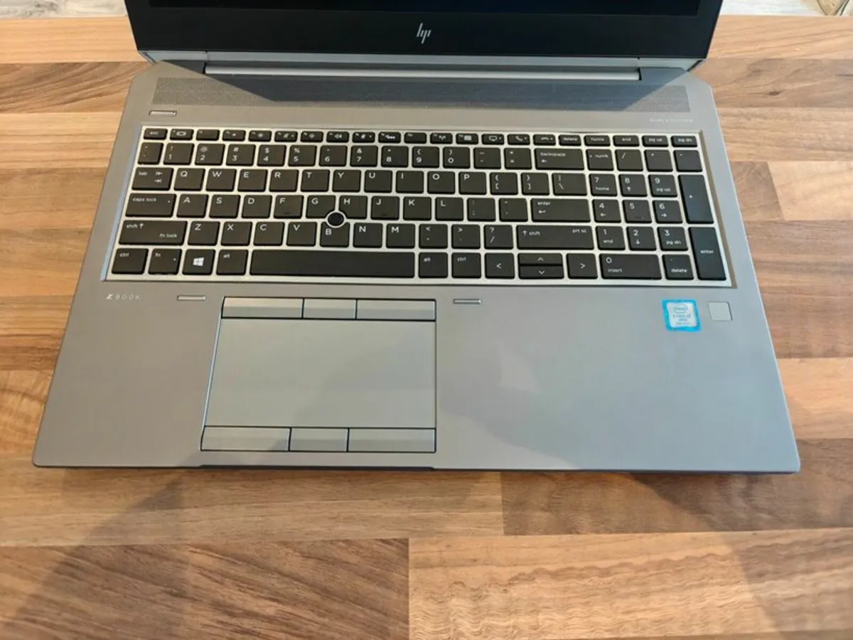 HP ZBook 15 G5 | i7 | 32GB | 512GB | 15.6" FHD | - Image 3