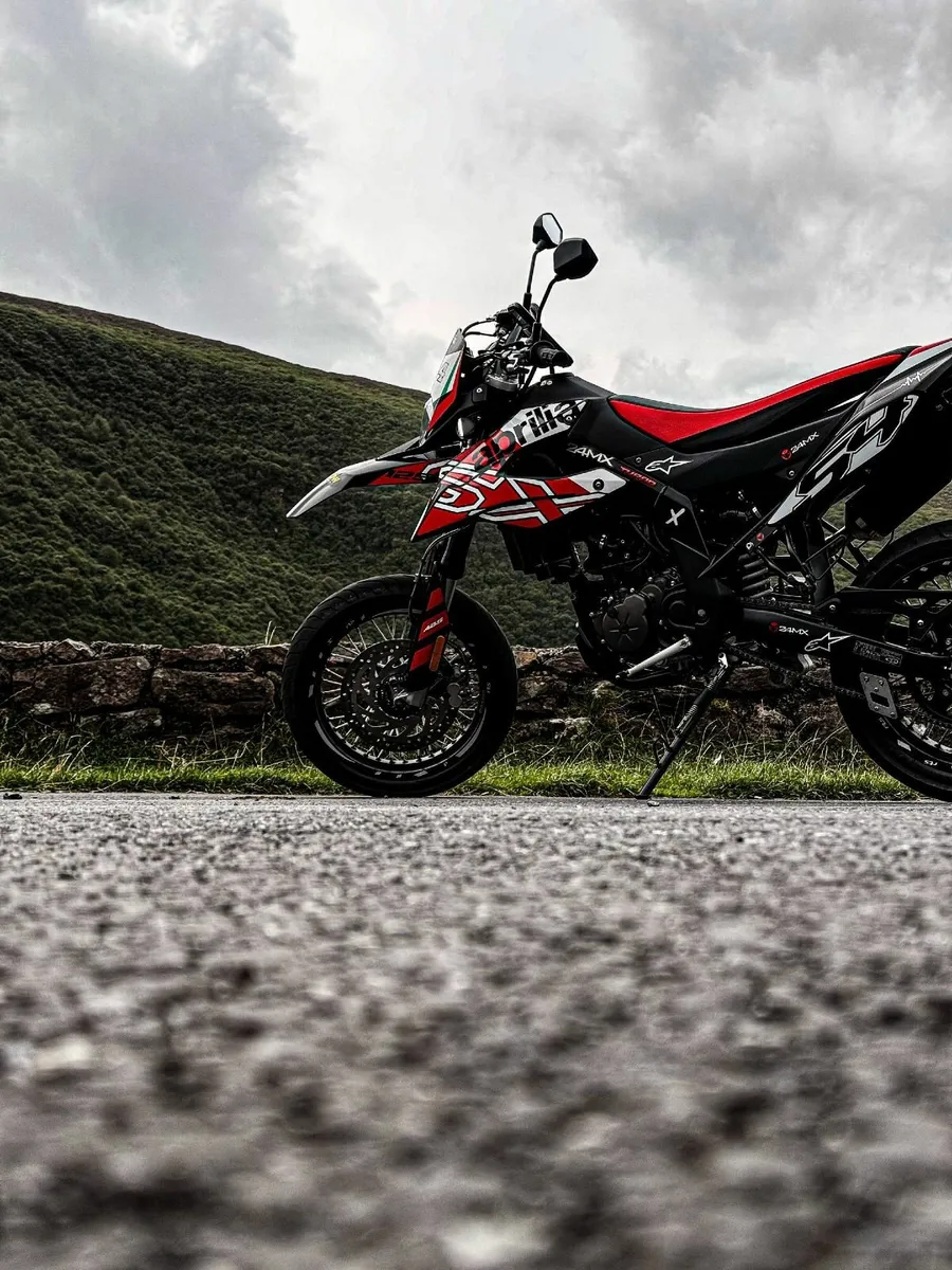 APRILLIA SX 125 FOR SALE NEW CONDITION A1 L BIKE - Image 1