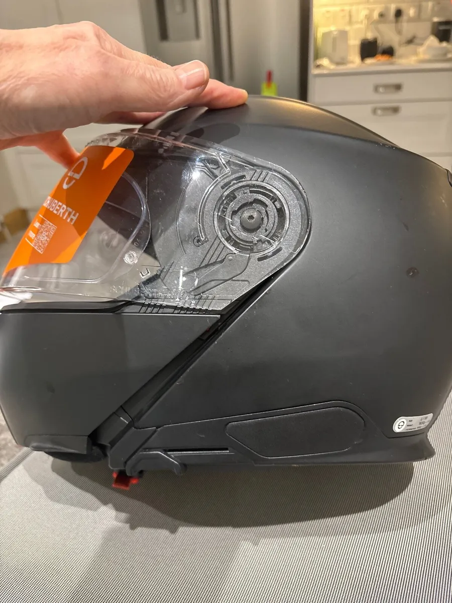 Motorcycle Helmet Suhberth C5 - Image 4