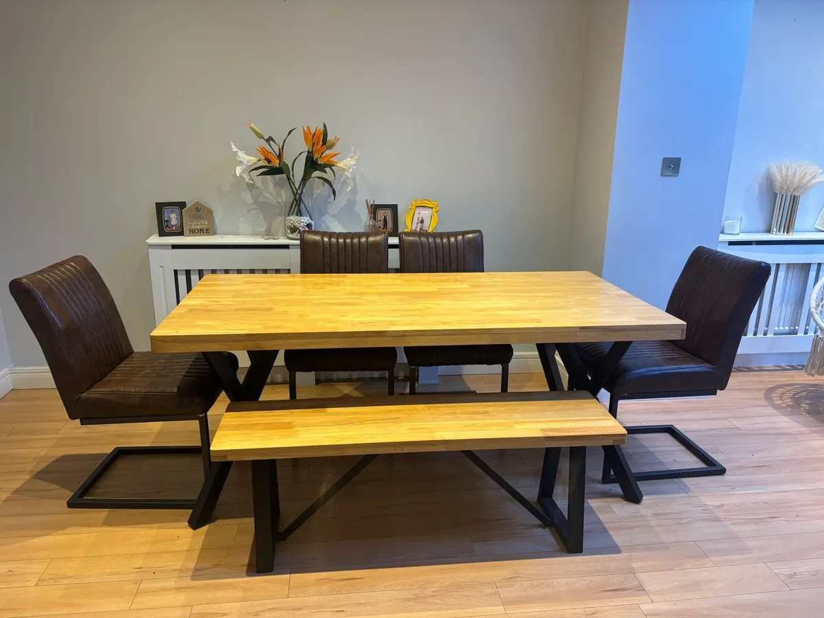 Kitchen Table & Chairs - Image 1