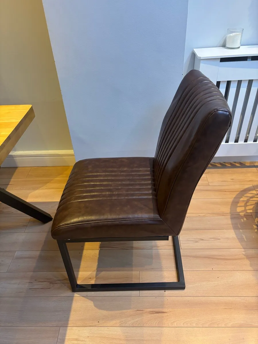Kitchen Table & Chairs - Image 4