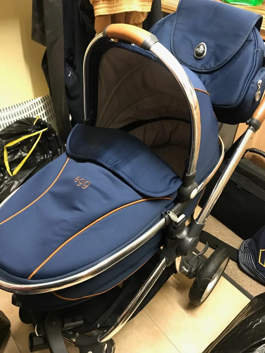 Egg Pram for Sale! - Image 1