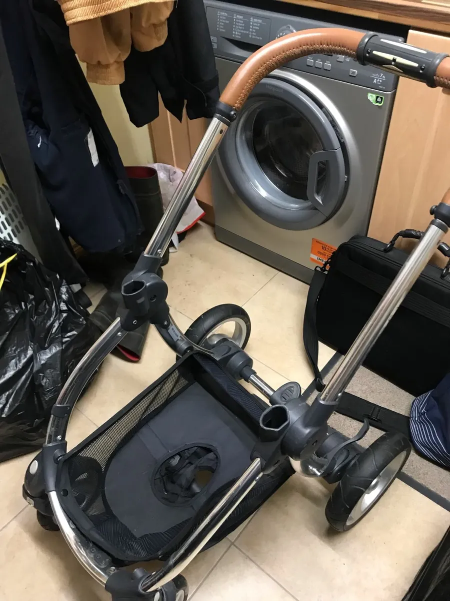 Egg Pram for Sale! - Image 4