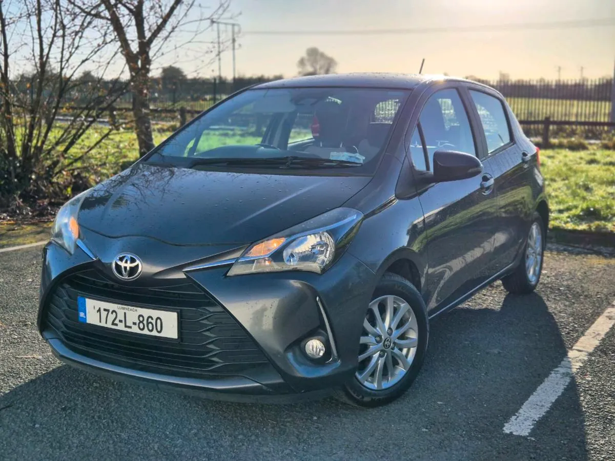 17 Toyota Yaris 1.0l petrol Luna..New NCT..9900e - Image 4