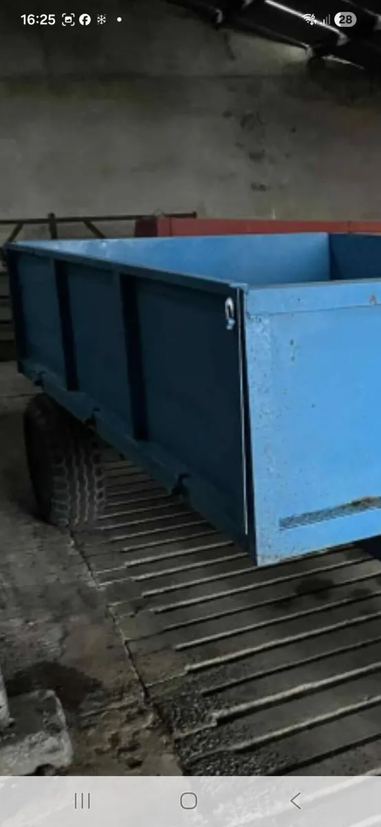 Tipping trailer - Image 1