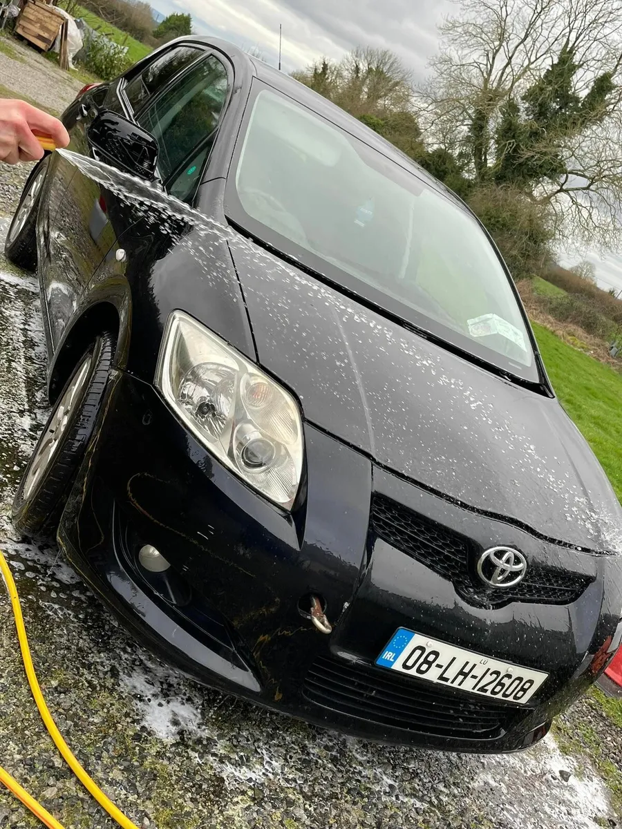 Toyota auris 2.0 diesel - Image 2